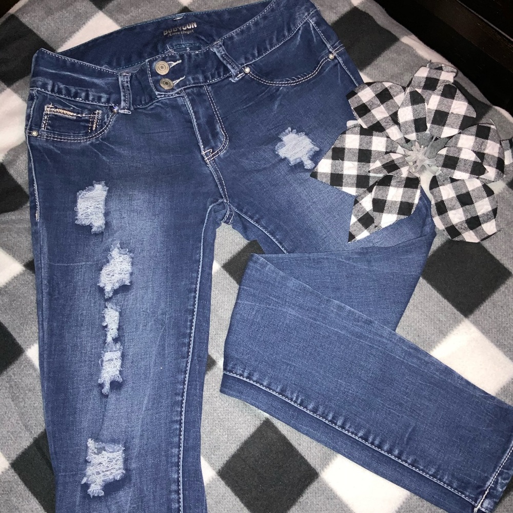 Amethyst Jeans Ripped style Size 5